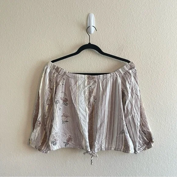 O'Neill Adalyn Off the Shoulder Floral Neutral Blouse Women's Size XS - Picture 2 of 10